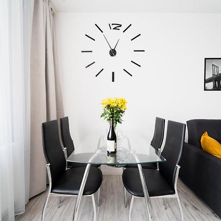 Апартаменты New Apart Near Sky Tower - Gwiazdzista Вроцлав Экстерьер фото