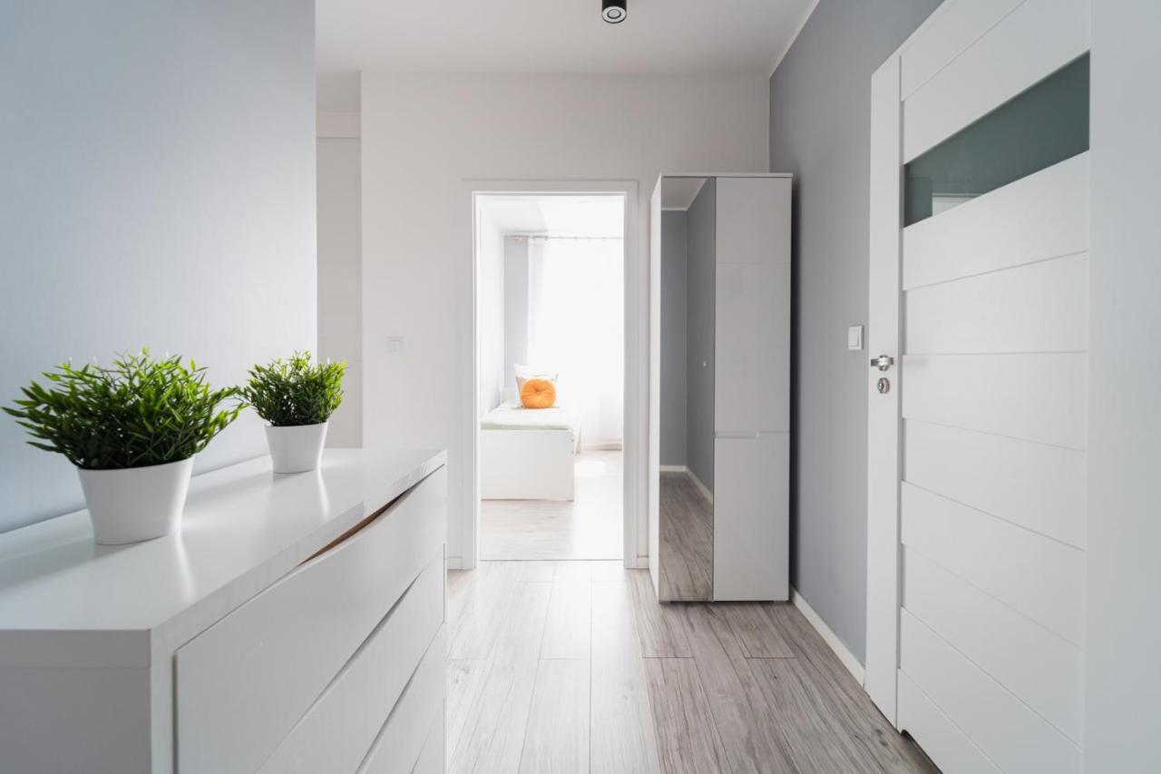 Апартаменты New Apart Near Sky Tower - Gwiazdzista Вроцлав Экстерьер фото