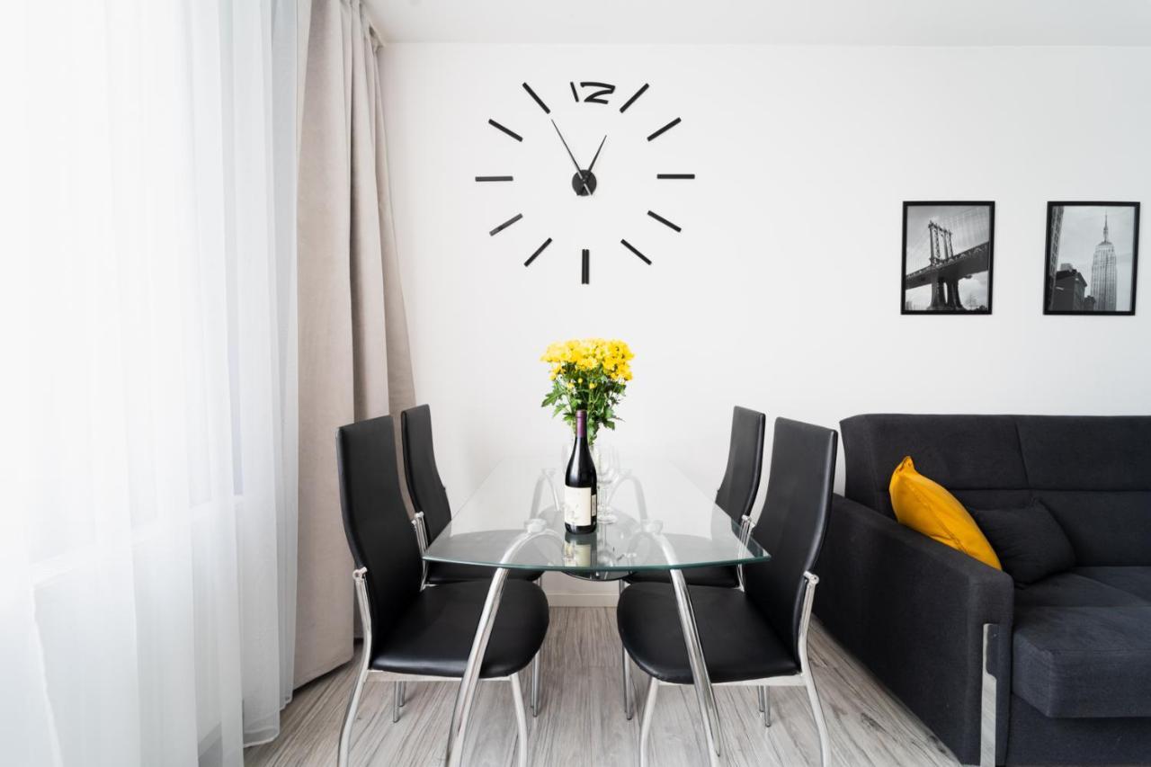 Апартаменты New Apart Near Sky Tower - Gwiazdzista Вроцлав Экстерьер фото