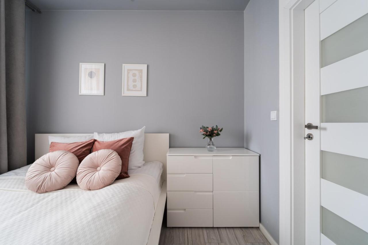 Апартаменты New Apart Near Sky Tower - Gwiazdzista Вроцлав Экстерьер фото