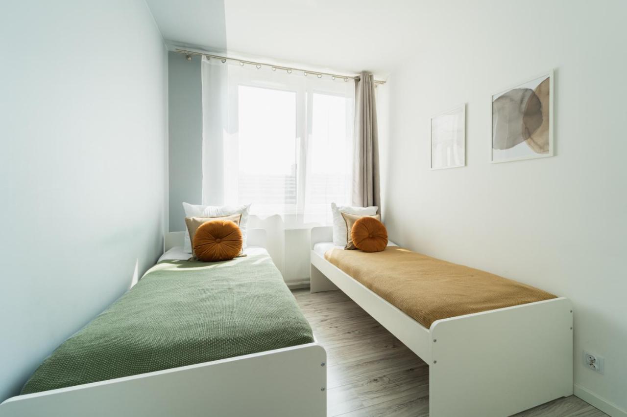 Апартаменты New Apart Near Sky Tower - Gwiazdzista Вроцлав Экстерьер фото