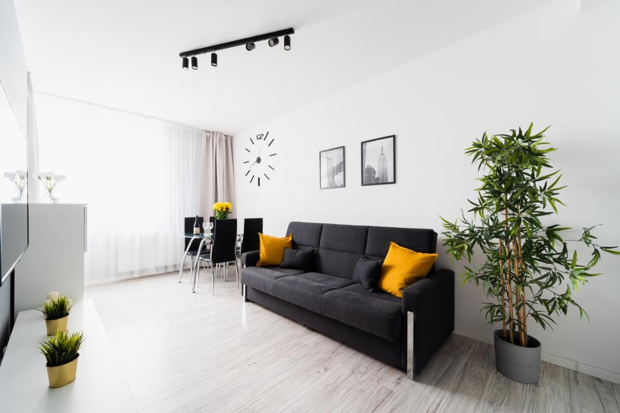 Апартаменты New Apart Near Sky Tower - Gwiazdzista Вроцлав Экстерьер фото